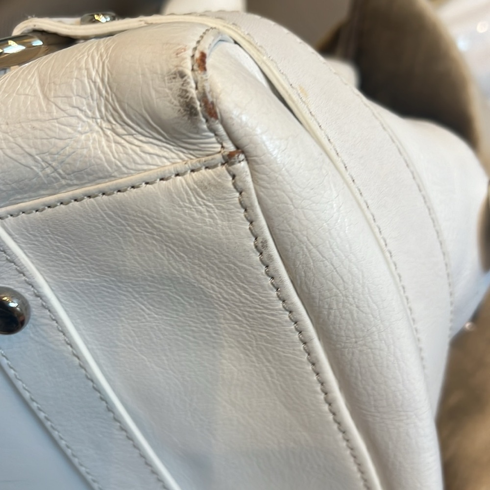 Juicy couture white leather shoulder bag - Picture 8 of 16